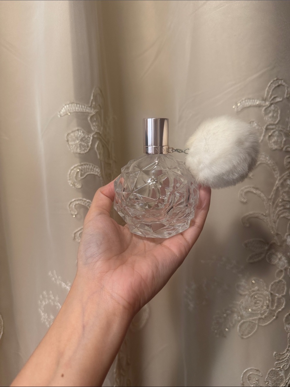 EMPTY ariana grande Ari Crystal Perfume Bottle with White Fur Pom
